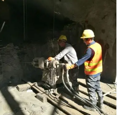 山东水下抗分散灌浆料特点 水下不分散注浆料介绍